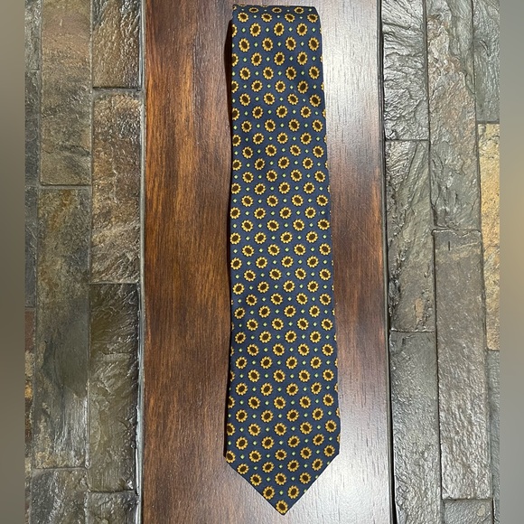 Rubinacci Navy Floral Silk Tie - Picture 6 of 7